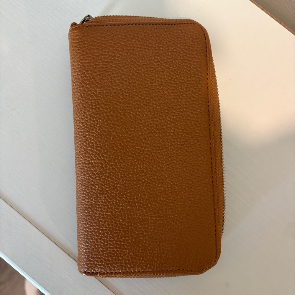 Thirty-One All About the Benjamins Wallet